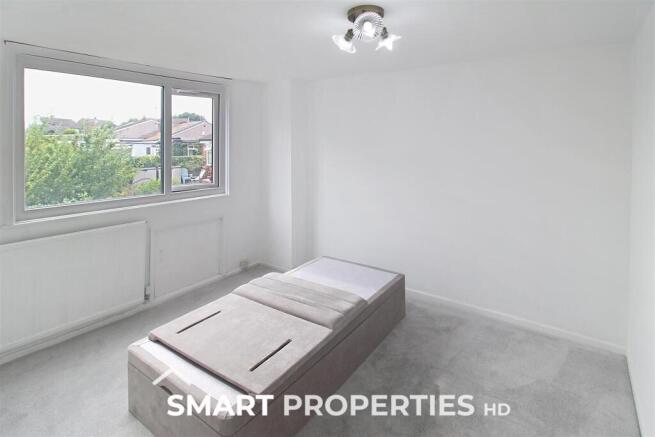 2 bed House to rent Image 12