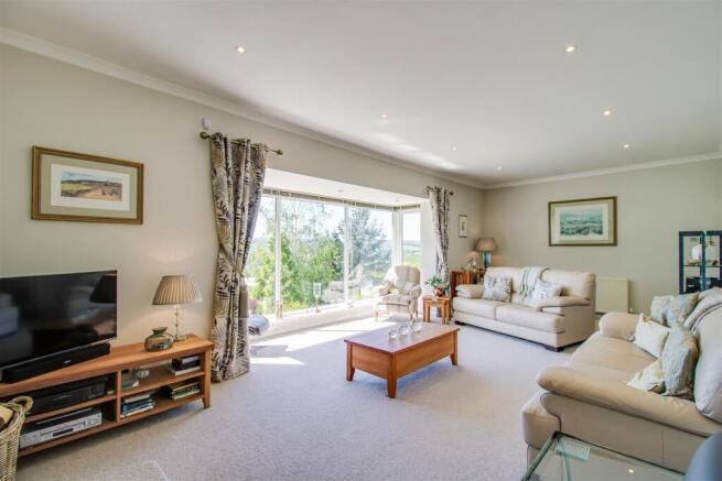3 bed Detached for sale Image 8