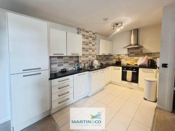 302eea3a--4BD4-B9...