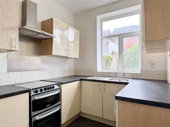 3 bed Terraced for sale Image 5