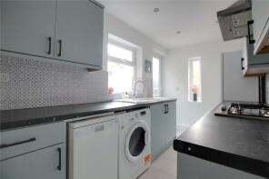 285 St James Church, Gosbrook Road, Caversham, Reading RG4 8DX