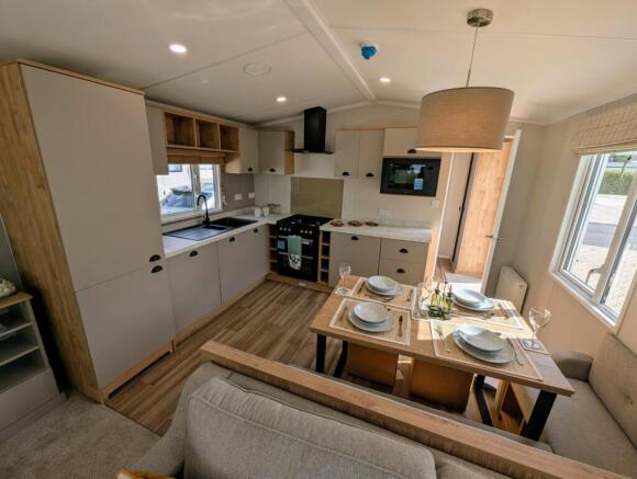 2 bed Caravan for sale Image 6