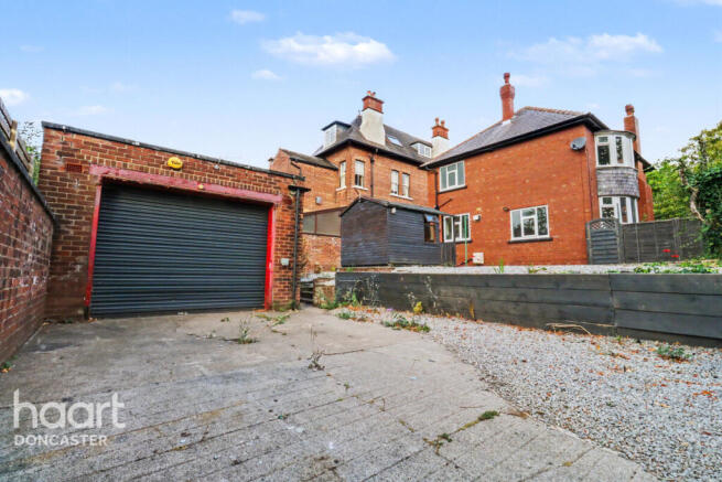 3 bed Detached for sale Image 4