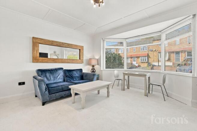 Kings Chase, Brentwood, CM14 photo 3