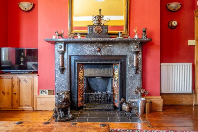 2 bed Apartment for sale Image 5