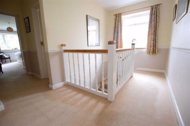 FIRST FLOOR LANDING