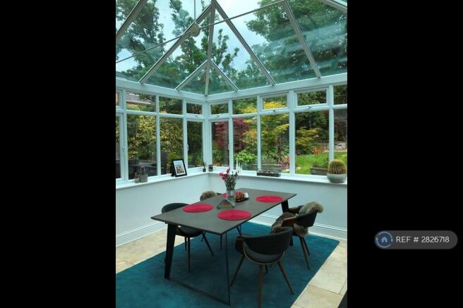Conservatory / Dinning Room