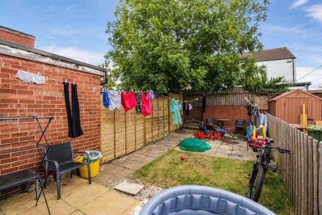 2 bed Terraced for sale Image 7