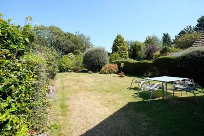 GARDEN 