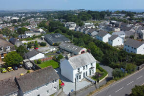 18, Clifden Road, St Austell PL25 4NX