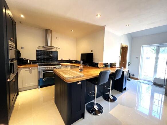 Kitchen/Breakfast Room