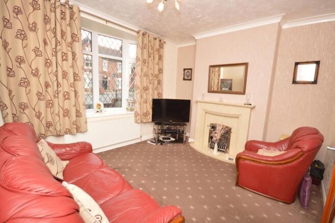 Featherstone Lane, Featherstone (9)Living room
