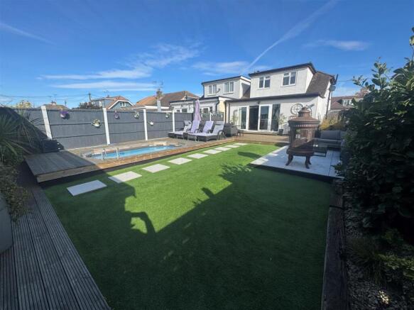 3-bed house on Cordelia Crescent, Rayleigh, £500,000