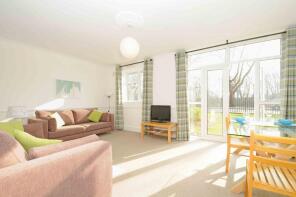 Flat B, 12, Spencer Park, London SW18 2SY