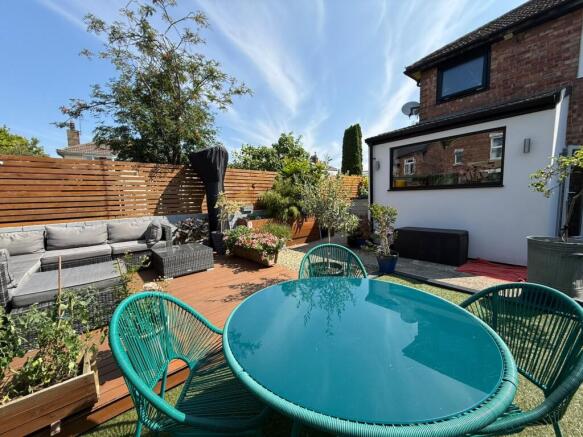 3 bed Semi-Detached for sale Image 11