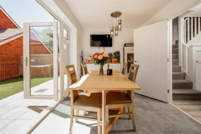 9 Wren Grove, Havant-Small-PorticoMarketing-SoldBy