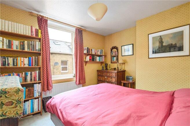 3 bed Terraced for sale Image 9