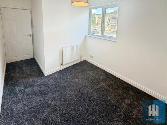 2 bed Apartment to rent Image 12