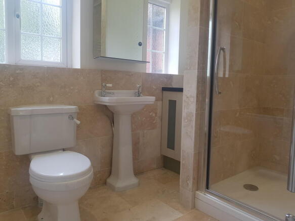 Family Bathroom 