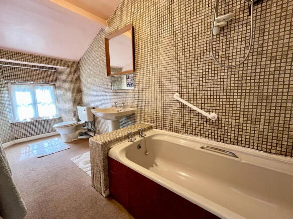 4 bed Character Property for sale Image 11