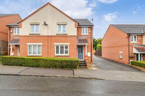 Maple Close, Pulloxhill, MK45