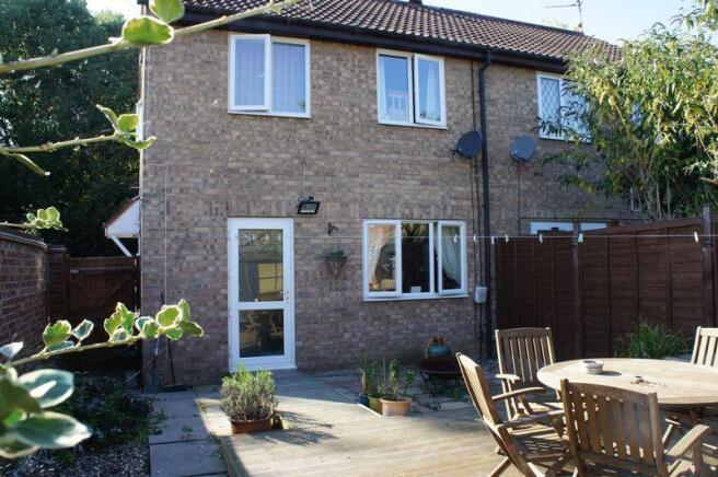 Garden to House