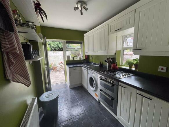 Kitchen: