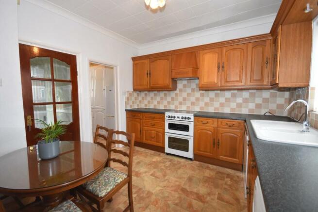 KITCHEN DINER 02.JPG