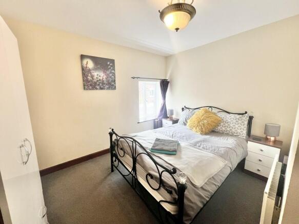 4 bed Cottage for sale Image 10