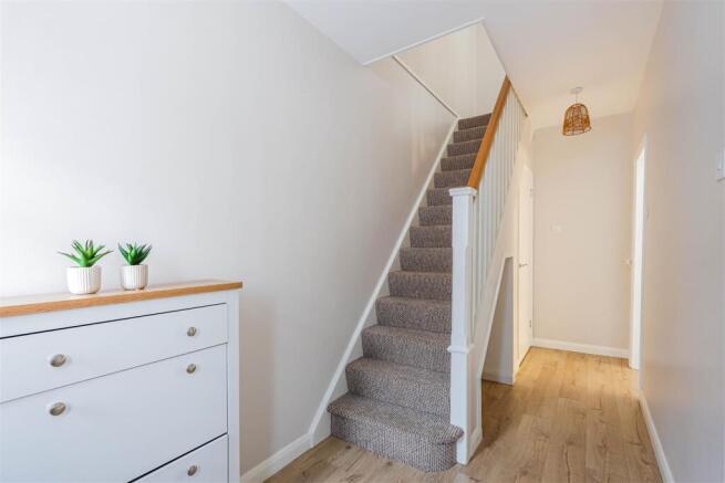 Maes Y Cwm Street -2.jpg