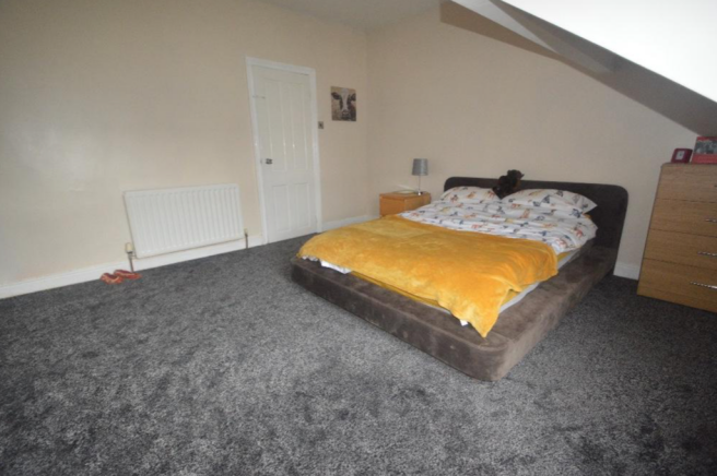 5 bed House to rent Image 7