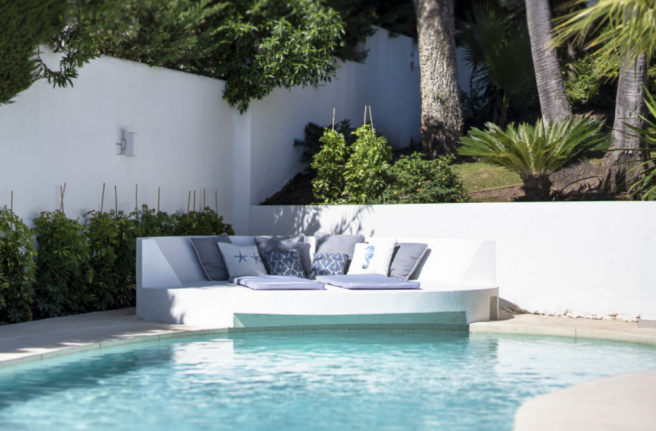 Pool area
