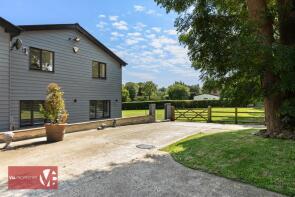 Sky View House, Middle Street, Nazeing, Waltham Abbey EN9 2LH