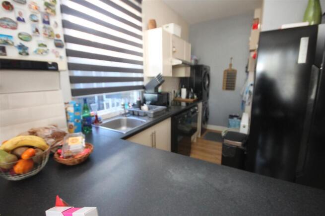 Woodgrange Drive, Southend-on-Sea photo 4