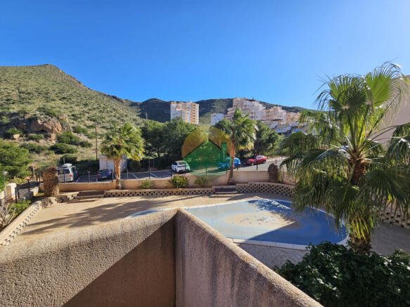 2 Bedroom Duplex Apartment For Sale-AZOH16-2