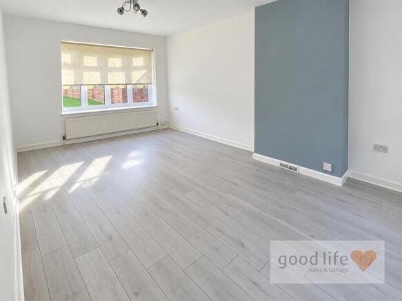 20261007_165228905_iOS22 plough road.jpg