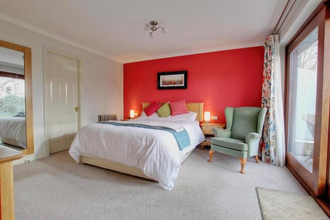 MASTER SUITE