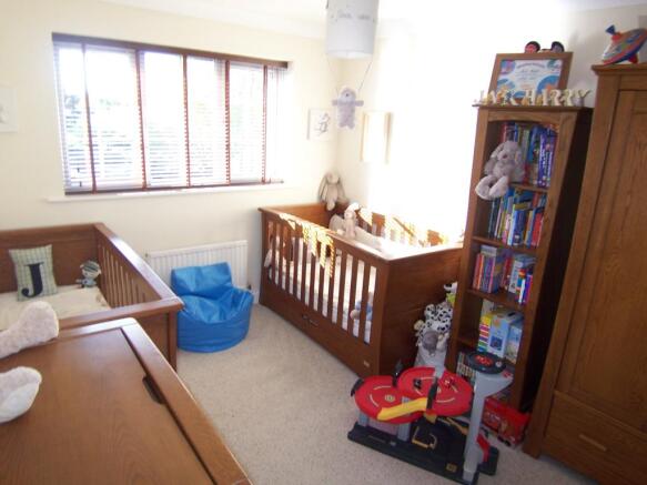 BEDROOM 2