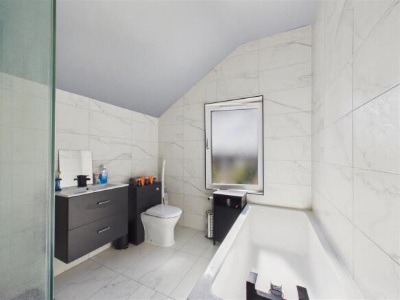 2 bed Terraced for sale Image 10