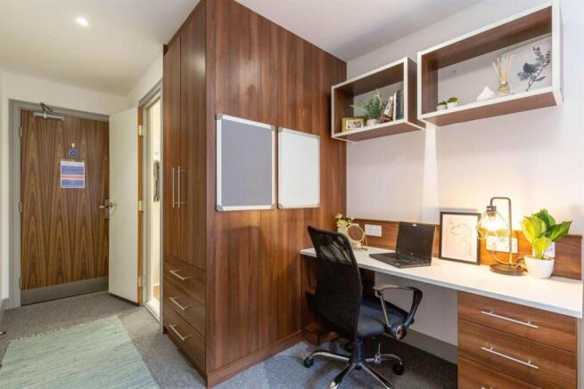 1 bed Flat Share to rent Image 8
