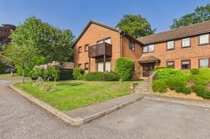 Flat 1, 4 Collingwood Mount, Collingwood Rise, Camberley GU15 1BY