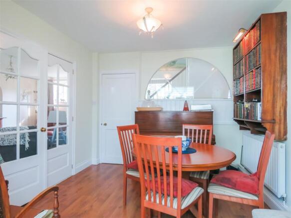 Dining Room.JPG