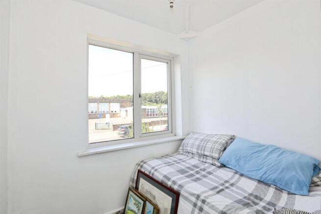 3 bed Semi-Detached for sale Image 9