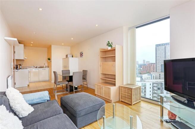 Living & Kitchen