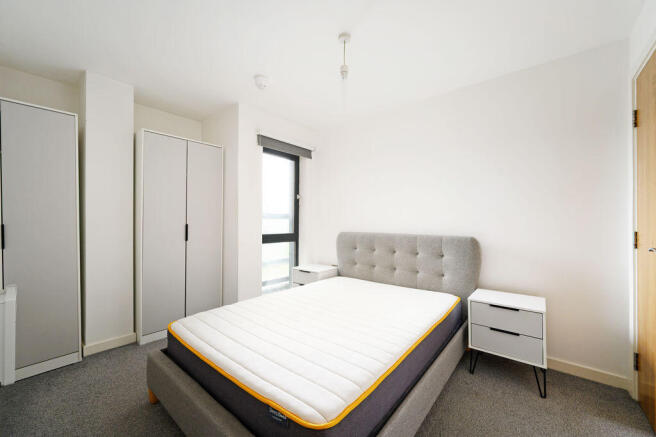 2 bed Apartment to rent Image 7