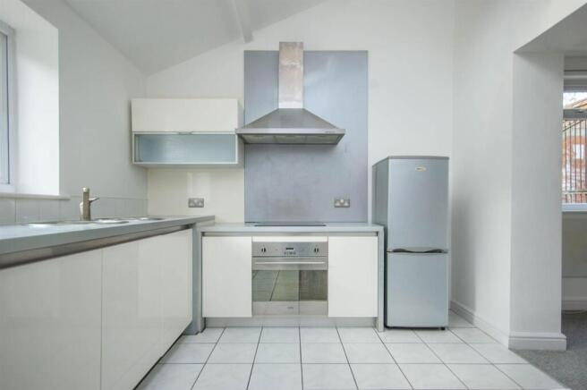 Kitchen / Dining Area