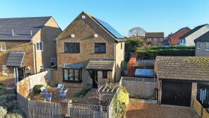 40, Heron Close, Lymington SO41 6ET