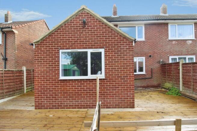 4 bed House for sale Image 5