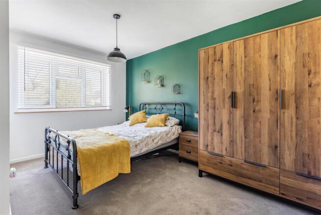 7 Pykes Down Bed1.jpg