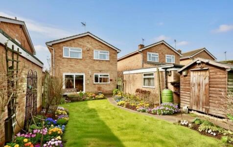 Camberton Road, Linslade, LU7 2UW